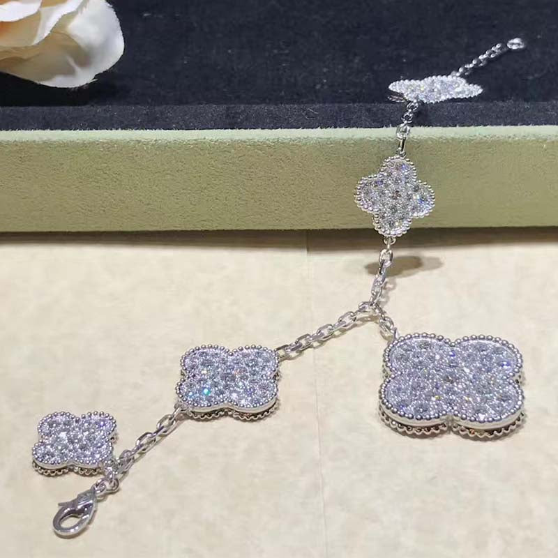 [Select]CLOVER 6 MOTIFS SILVER DIAMOND BRACELET