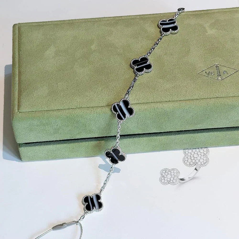 [Select] CLOVER 5 MOTIF PULSAR STONE BRACELET COLLECTION