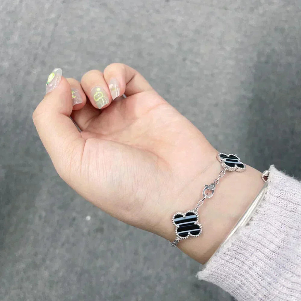 [Select] CLOVER 5 MOTIF PULSAR STONE BRACELET COLLECTION