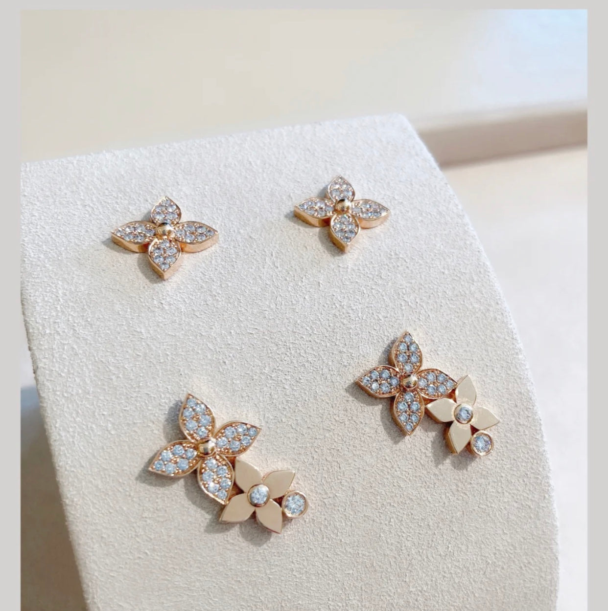 [Select]STAR BLOSSOM STUD EARRINGS PINK GOLD DIAMONDS