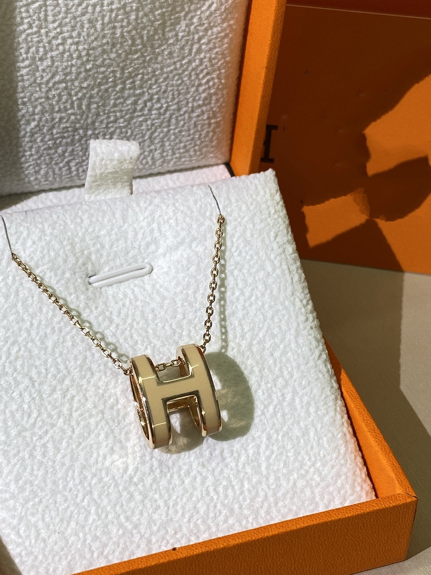 [Select]HM CLIC YELLOW ENAMEL GOLD NECKLACE