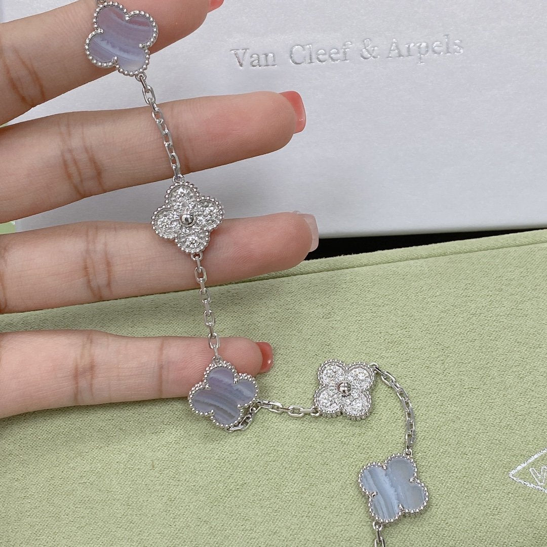 [Select] CLOVER 5 MOTIF PURPLE CHALCEDONY BRACELET COLLECTION