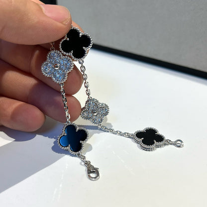 [Select] CLOVER 5 MOTIF ONYXS BRACELET COLLECTION
