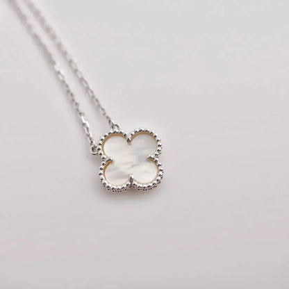 [Select]CLOVER  15MM WHITE MOTHER-OF-PEARL SILVER