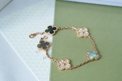 [Select] CLOVER 5 MOTIF GRAY MOP BRACELET COLLECTION