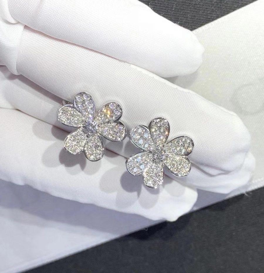 [Select]FRIVOLE SILVER FLOWER DIAMOND EARRINGS
