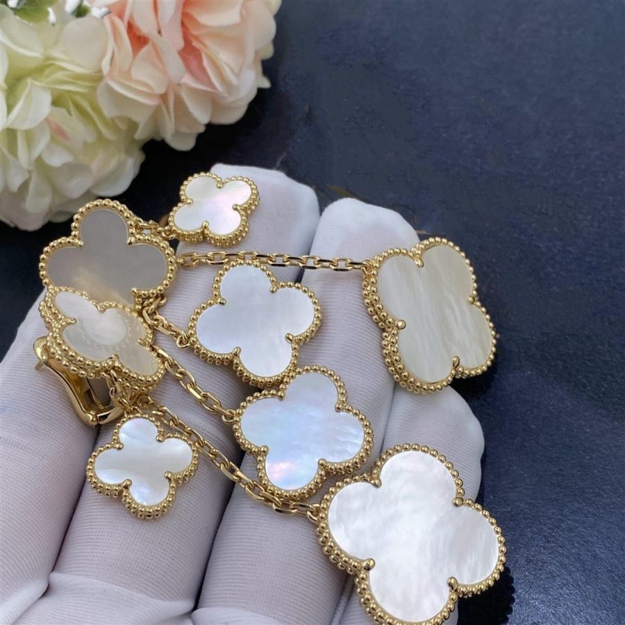 [Select]CLOVER EARRINGS WHITE MOP 4 MOTIFS GOLD