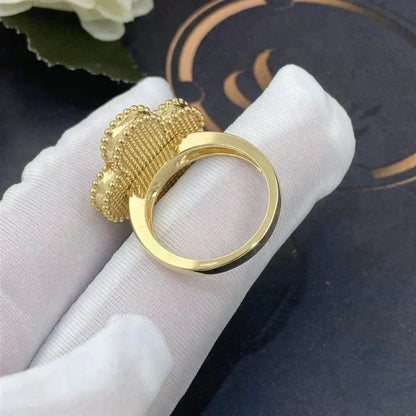 [Select]CLOVER WHITE MOP RING
