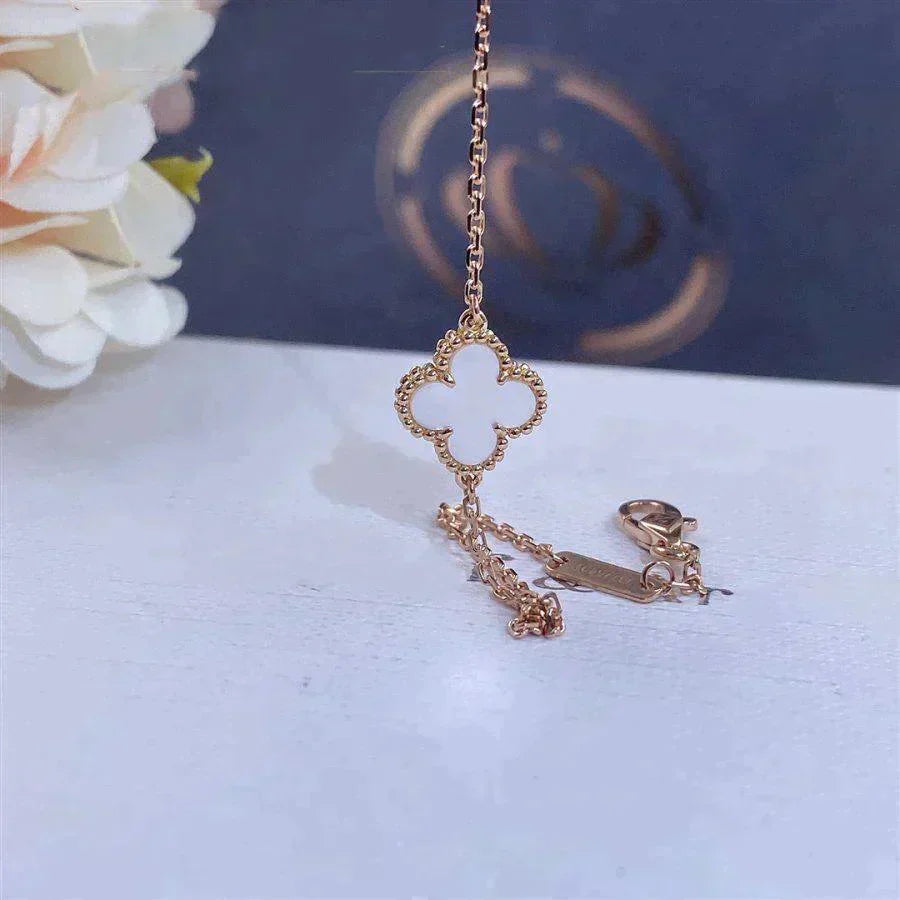 [Select]CLOVER WHITE MOP SINGLE FLOWER BRACELET