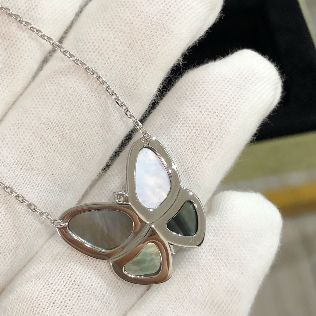 [Select]LARGE BUTTERFLY SILVER PENDANT DIAMOND NECKLACE
