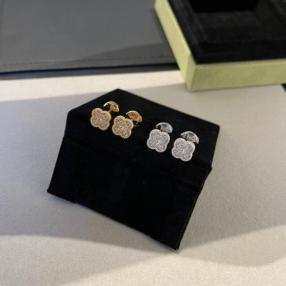 [Select]CLOVER MINI DIAMOND STUD EARRINGS